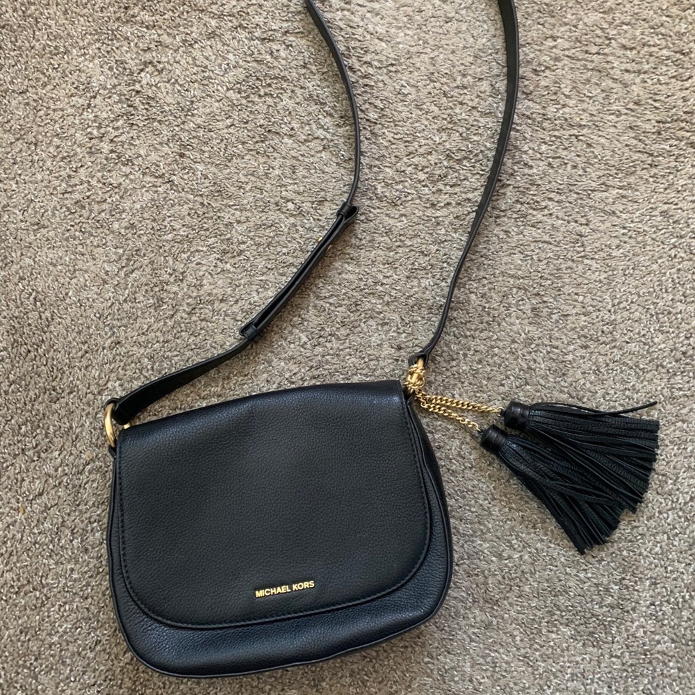 Michael Kors Purse. Elyse Saddle Bag.